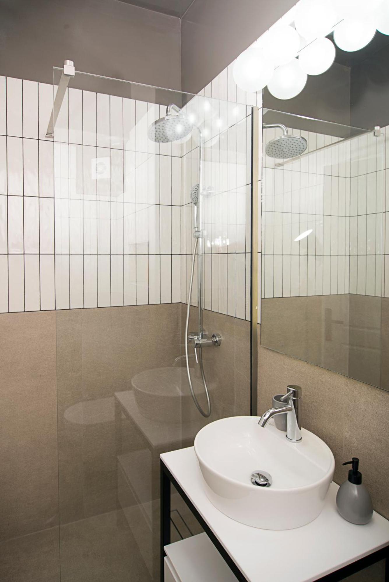 Space Ab Apartamento Kalamata
